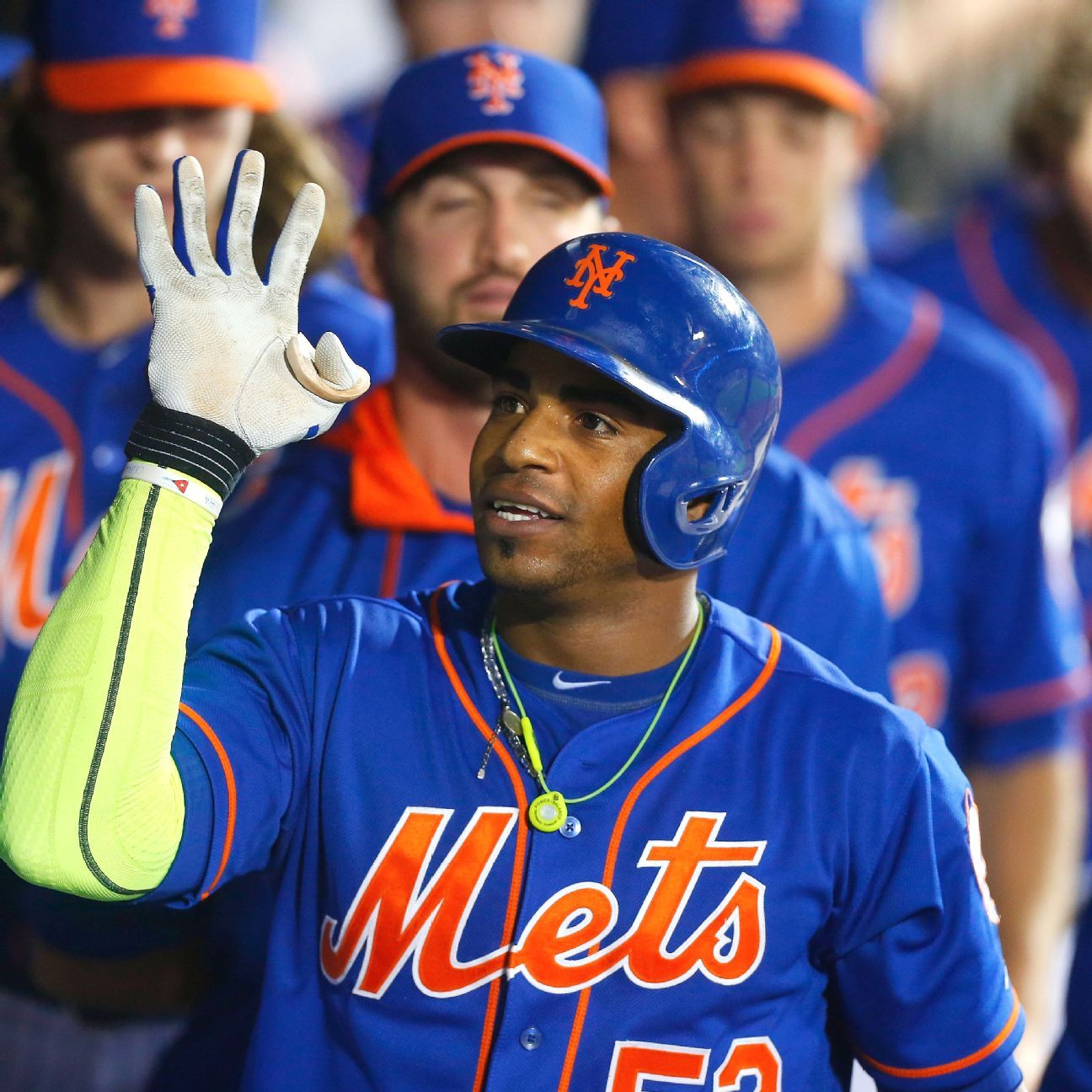 Uni Watch -- Yoenis Cespedes, Serena Williams among athletes flashing neon