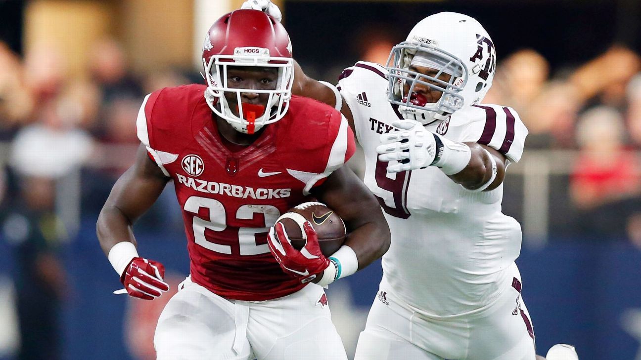 Arkansas running back Rawleigh Williams III has decided to quit ...