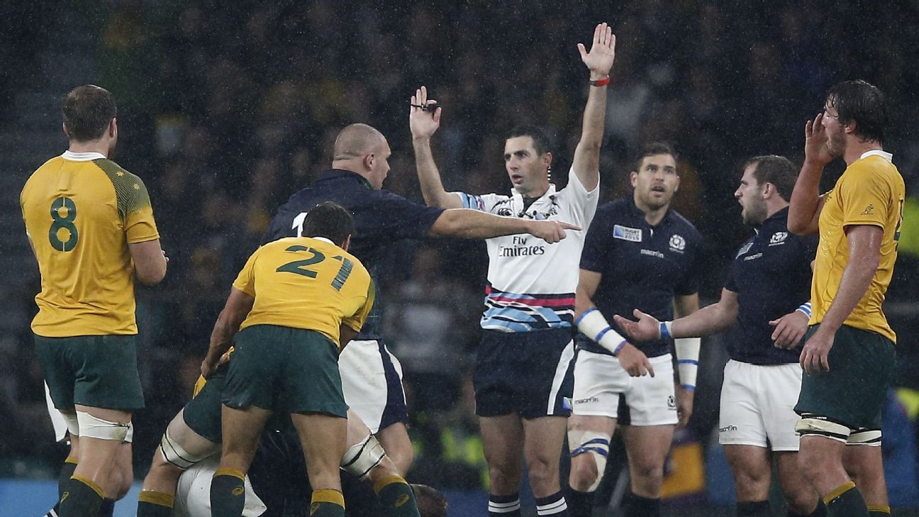 Referee Joubert's treatment by World Rugby condemned by Cheika - ESPN