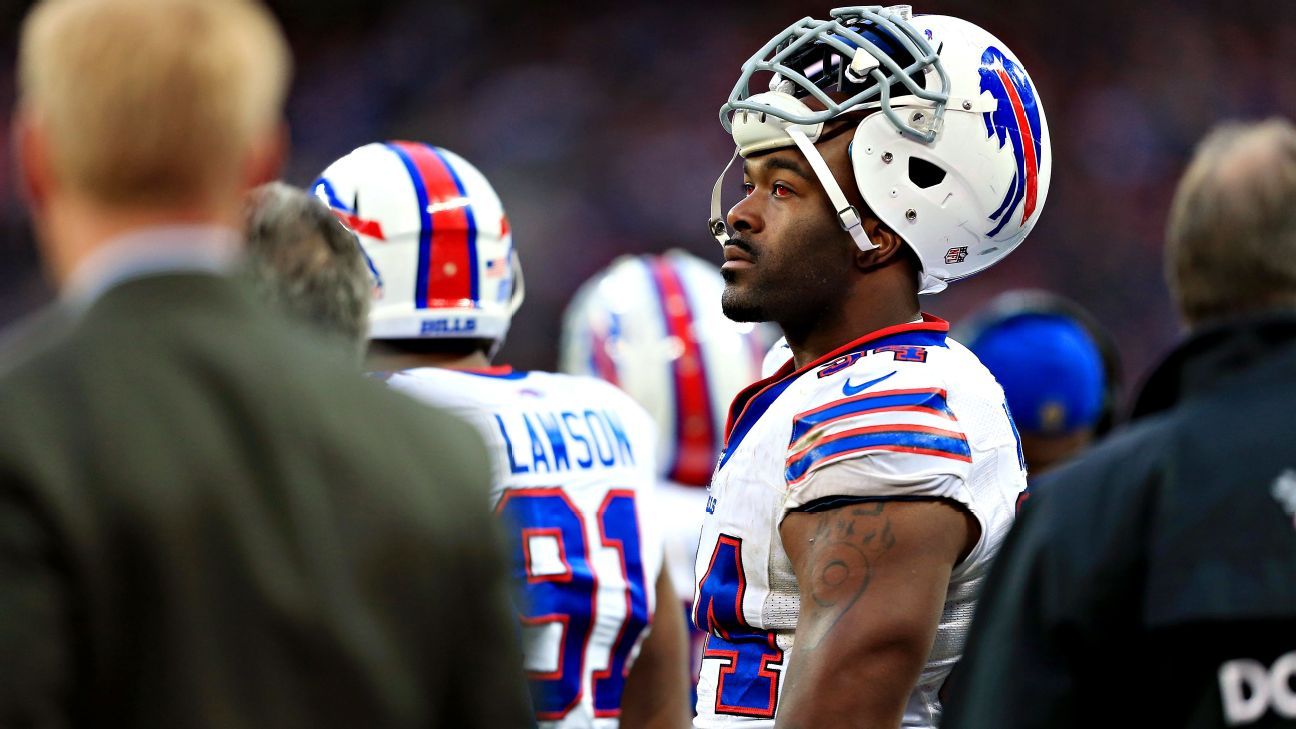 Cardinals will evaluate former Bills DE Mario Williams