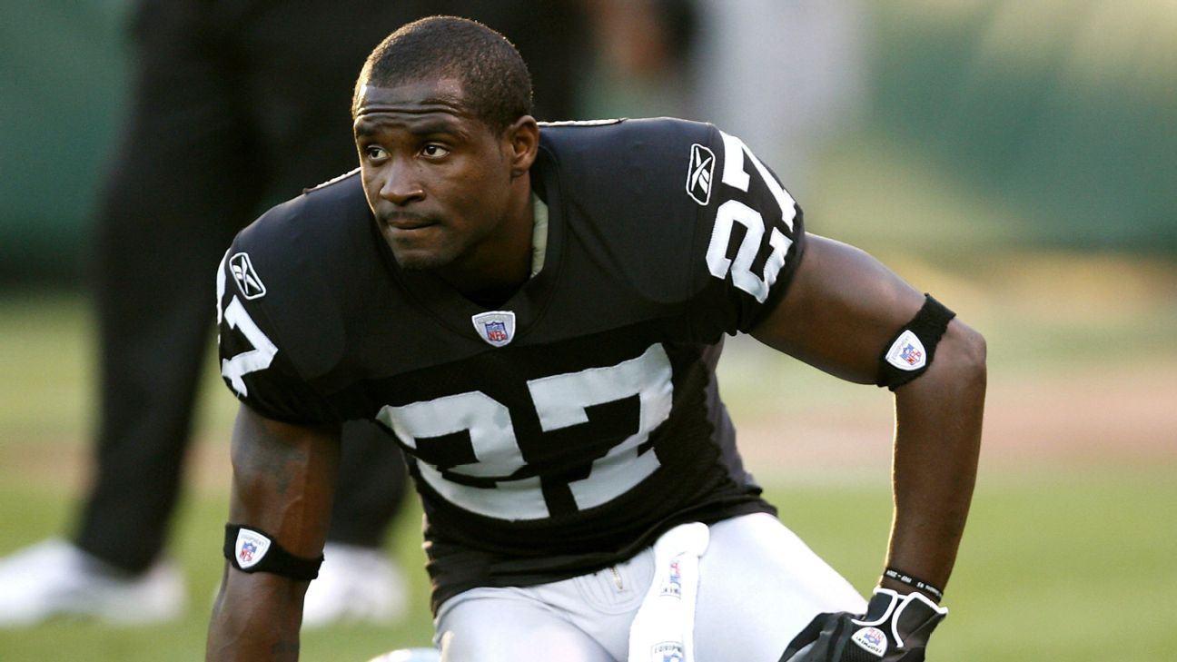 128 Oakland Raiders Fabian Washington Stock Photos, High-Res