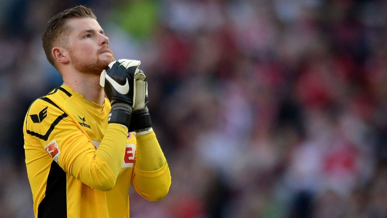Cologne Goalkeeper Timo Horn Set To Miss Rest Of 2016 With Knee Injury