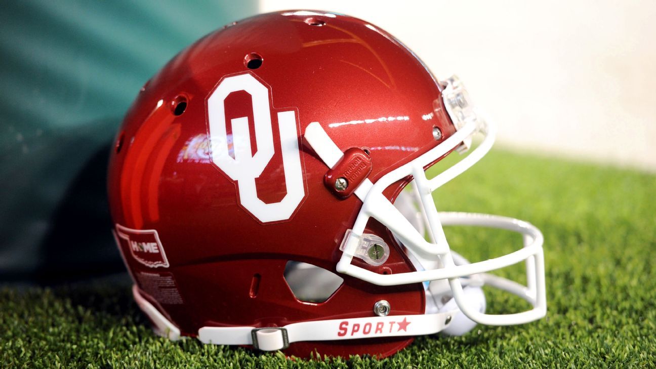 QB Jackson Arnold, the No. 42 overall prospect for 2023, commits to the Oklahoma..