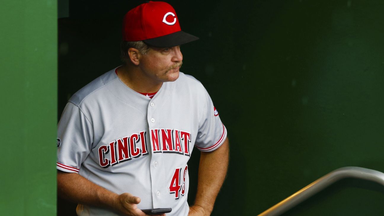 Cincinnai Reds, with majorsworst ERA, fire pitching coach Mark Riggins