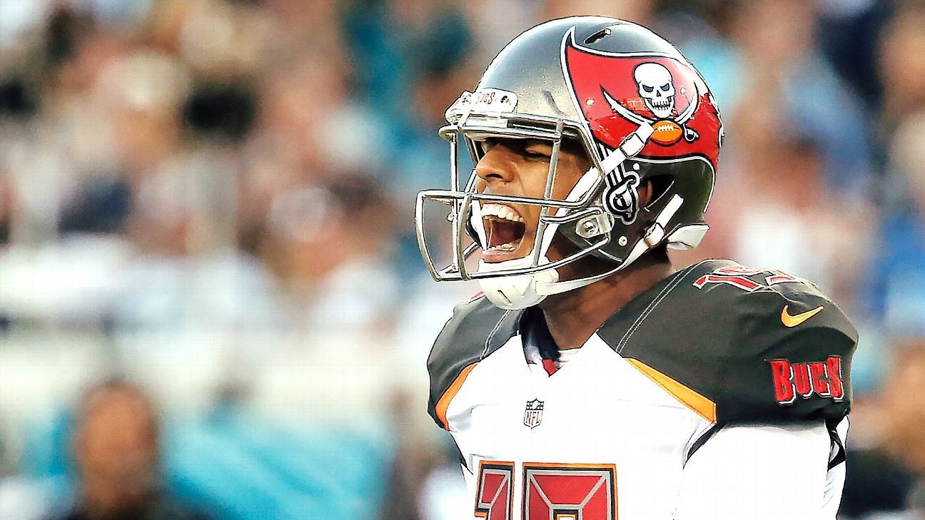 Bears bring back Roberto Aguayo for kicker tryout