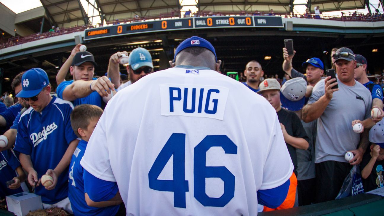 2015 Team Issued Away Jersey YASIEL PUIG Los Angeles DODGERS