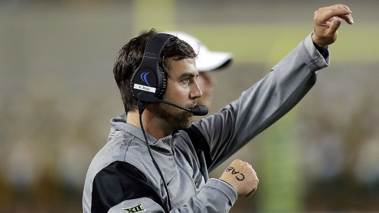 Sources: Arkansas' Briles to become TCU's OC