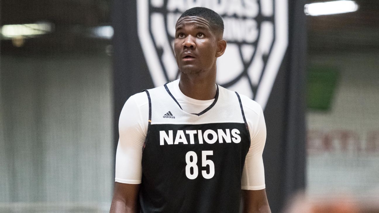 Top-ranked prospect DeAndre Ayton chooses Arizona - ESPN