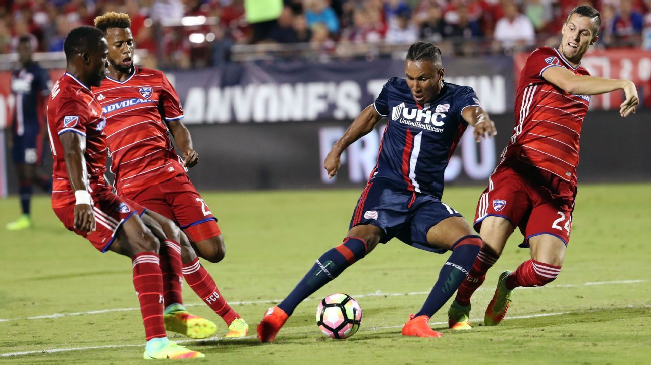 Juan Agudelo remains with U.S. Men's National Team for knockout