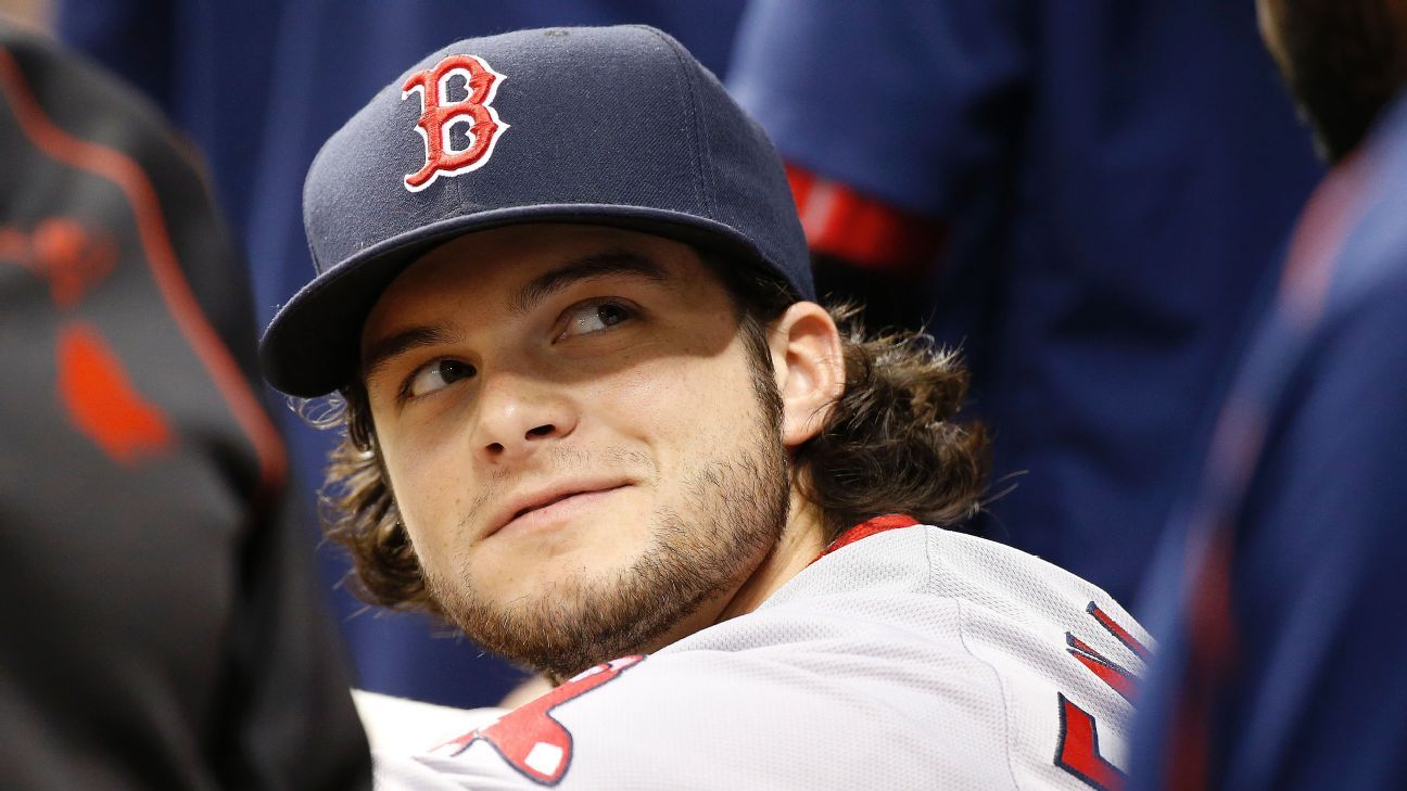 Red Sox: Trading Andrew Benintendi is not worth it for Boston