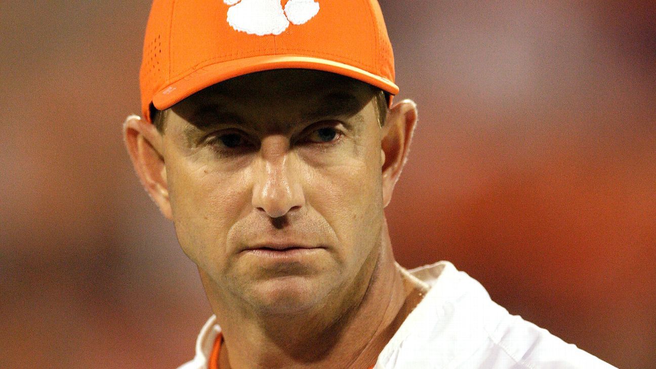 Dabo Swinney gives signed Clemson helmet to Welles Crowther's parents ...