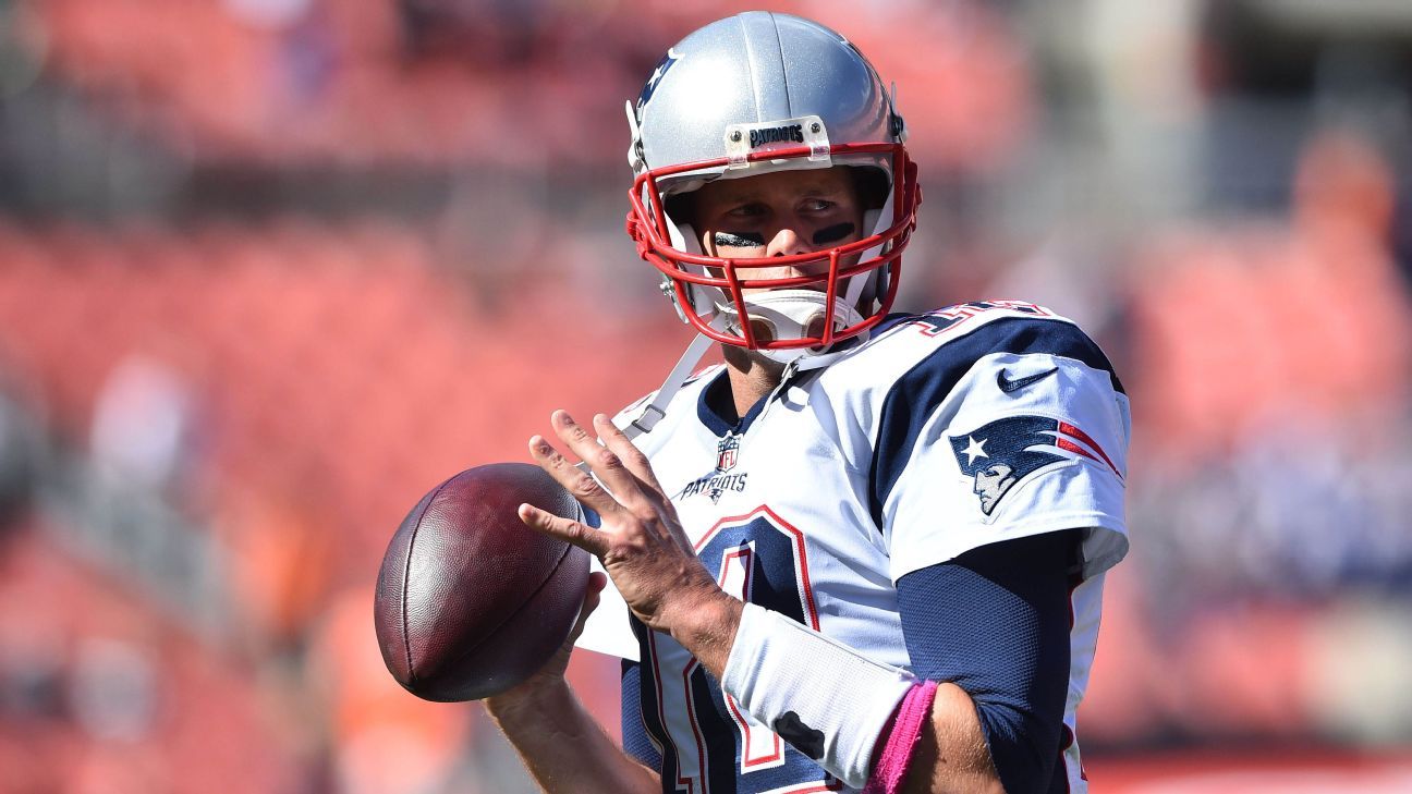 Brady passes for 406 yards in Patriots 33-13 win over Browns