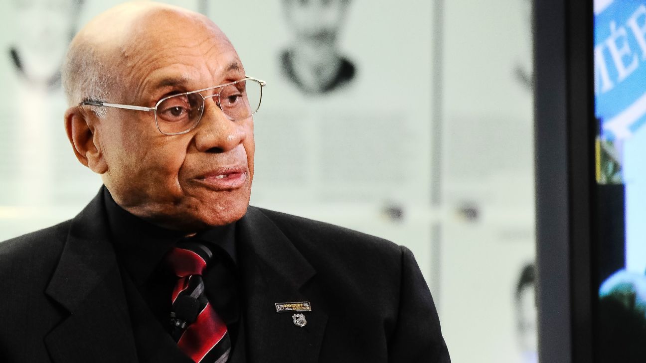 Willie O'Ree 'overwhelmed and thrilled' as his jersey No. 22 is finally retired by Boston Bruins