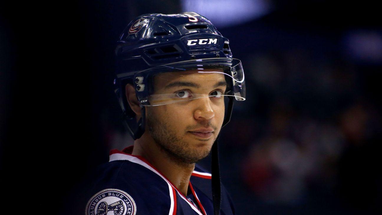 Family ties: How brothers Caleb, Seth Jones ended up playing together on  the Blackhawks