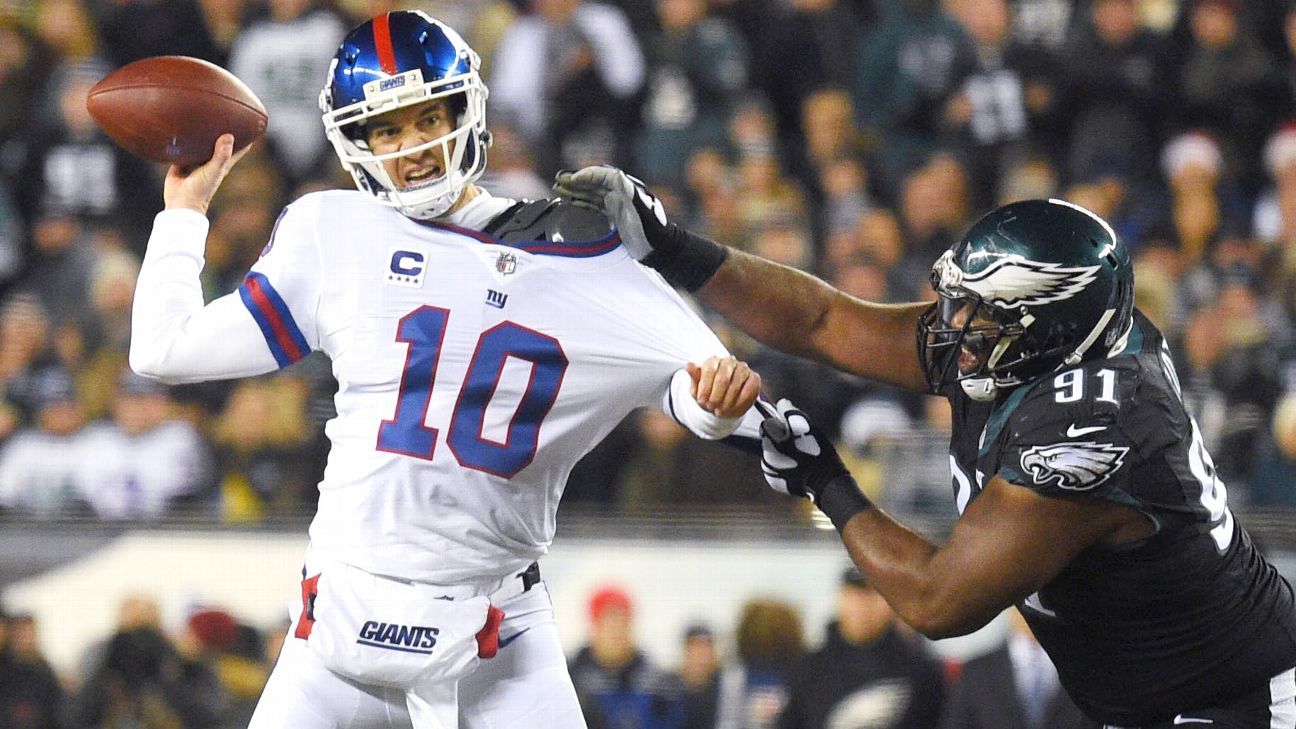 Eli Manning Returns but Giants Lose to Eagles - The New York Times