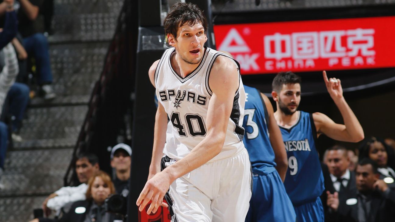 Pistons sign Boban Marjanovic to $21 million, 3-year deal