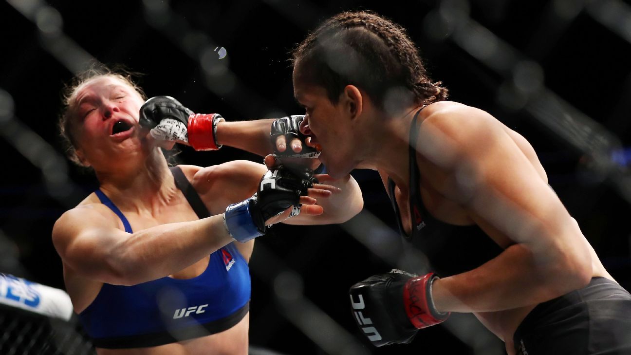 Amanda Nunes defeats Ronda Rousey by firstround TKO in UFC 207 main event