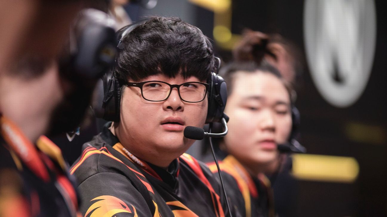 Sources: 100 Thieves sign Ryu - ESPN