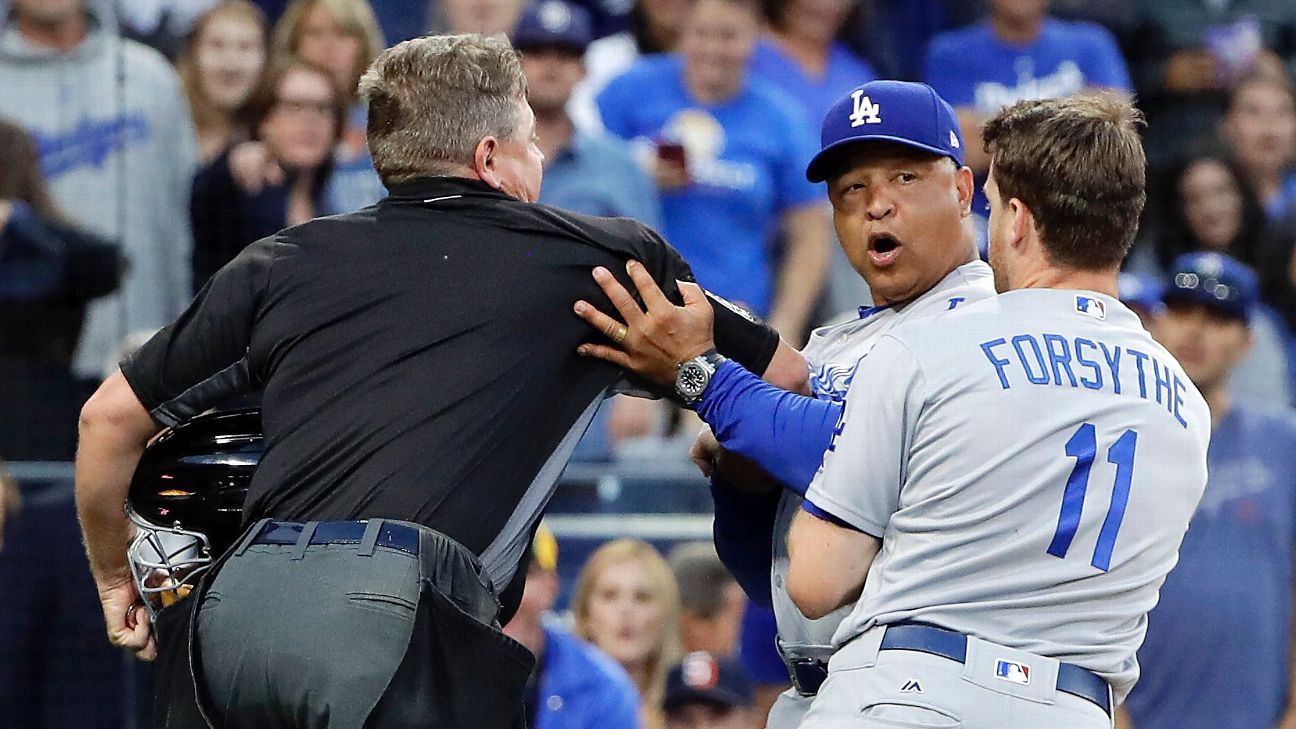 Dave Roberts of Los Angeles Dodgers suspended one game for actions during argument with San Diego Padres' Andy Green - ESPN