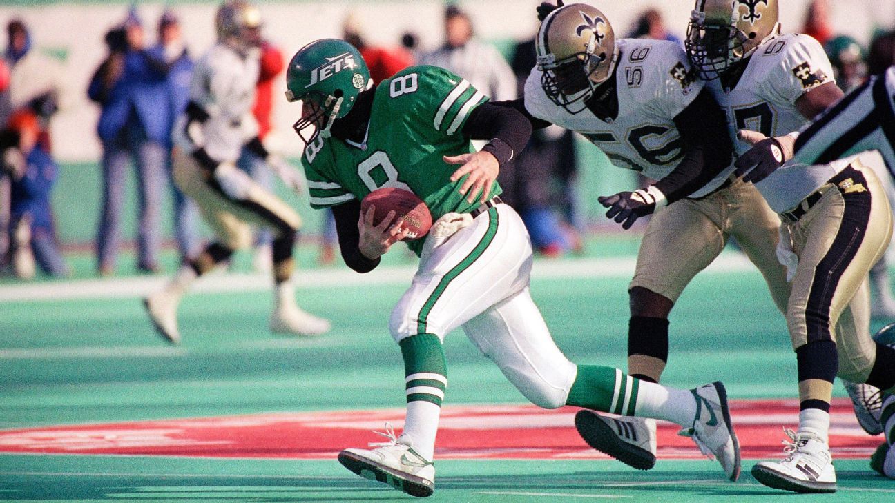 Former Jets, Louisvile QB Nagle dies at age 57