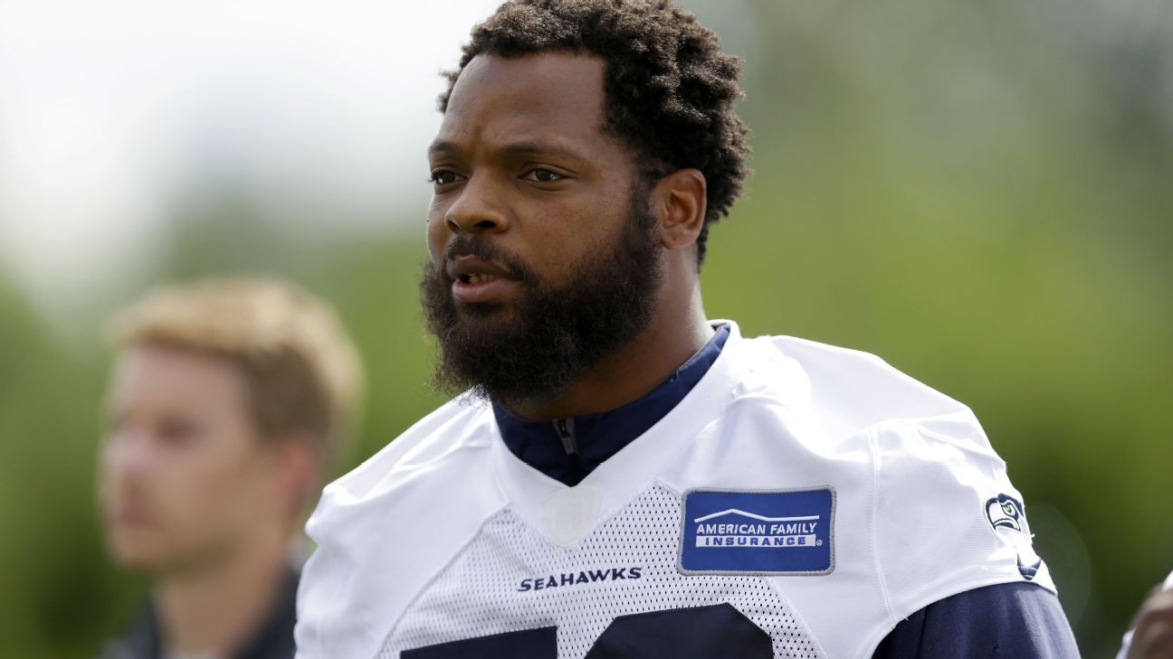 Seahawks GM responds to report team is shopping DE Michael Bennett