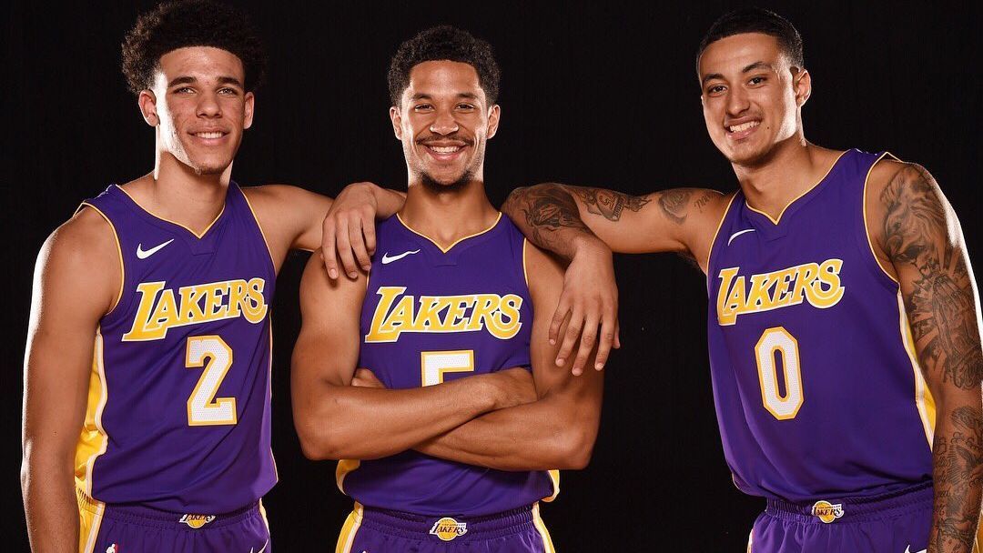 black lakers uniform