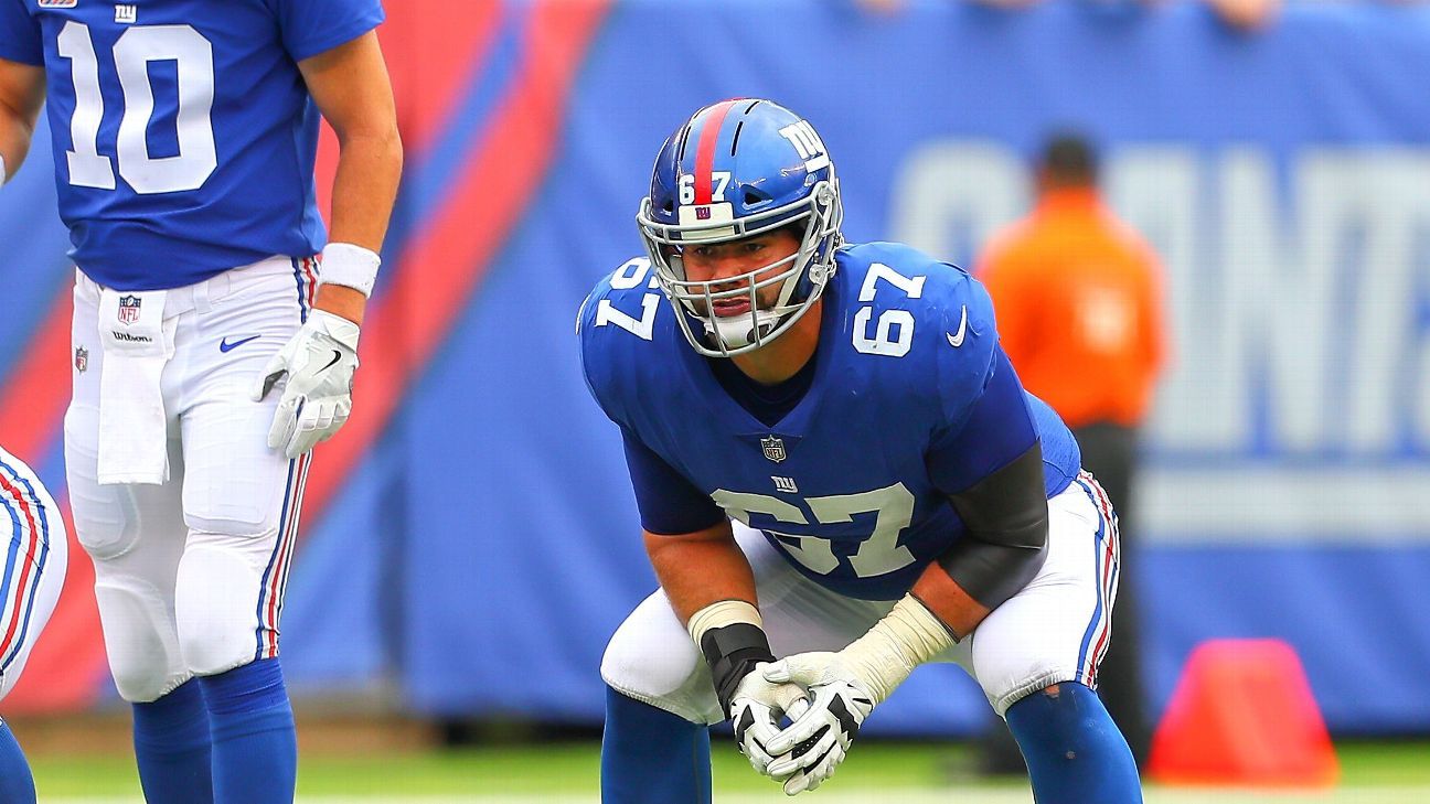 Justin Pugh of the Arizona Cardinals at the line of scrimmage