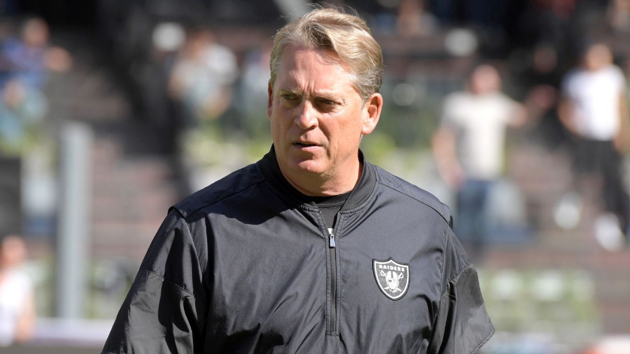 Raiders reward coach Jack Del Rio with new 4-year contract