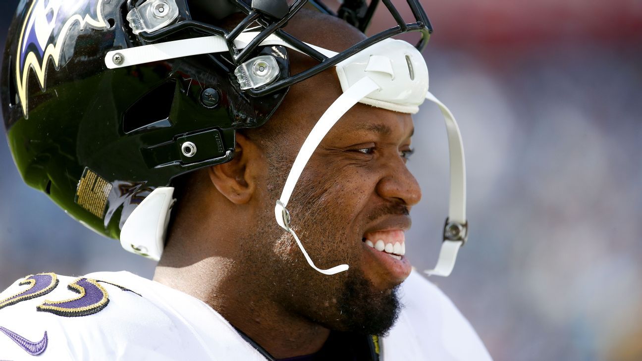 Terrell Suggs fined by NFL for wearing gladiator helmet