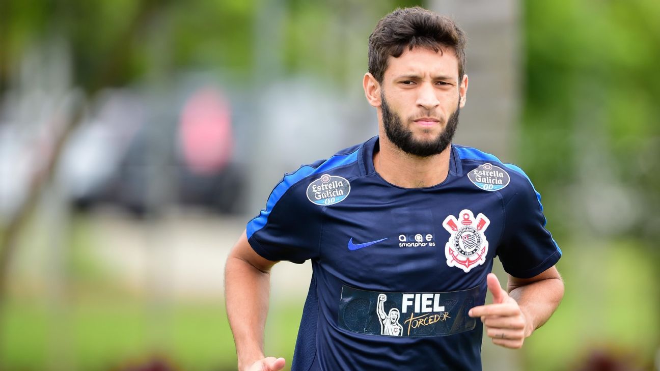 Após até ser titular no treino, Juninho Capixaba enfim é anunciado pelo Corinthians ESPN Após até ser titular no treino, Juninho Capixaba enfim é anunciado pelo Corinthians ESPN