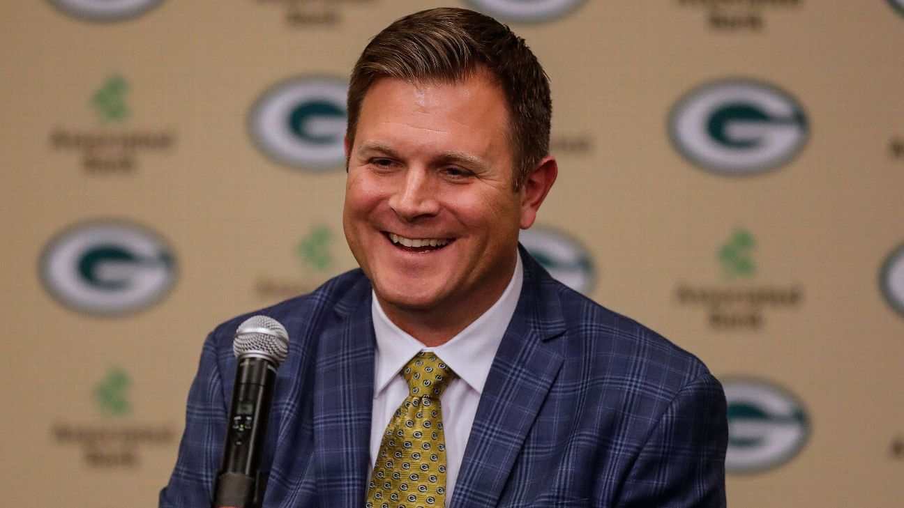 Green Bay Packers GM Brian Gutekunst Awards $100000 Bonus and a Luxurious Gift to Head Coach Matt LaFleur After Thrilling Win Over Giants