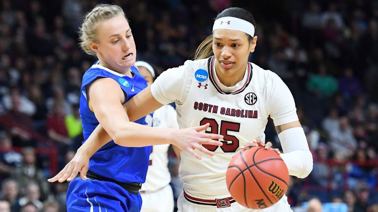 Women's NCAA tournament -- South Carolina Gamecocks, UConn Huskies ...