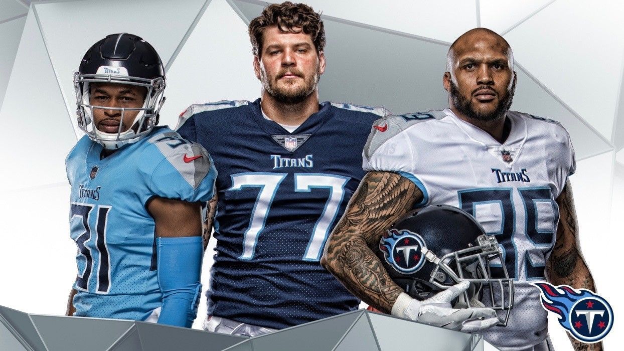 carbón empujoncito motivo The Tennessee Titans unveil their new set of uniforms