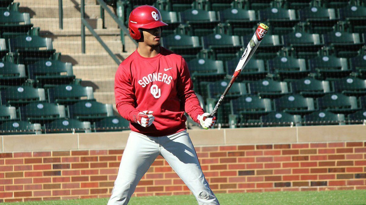 College World Series: Former Sooners star Kyler Murray speaks to OU baseball  before its Game 1 matchup with Texas A&M, Sports