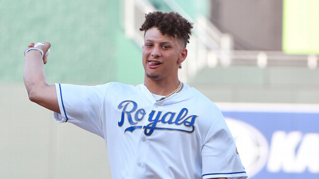 Patrick Mahomes está emocionado de ver el regreso del béisbol de los playoffs a Kansas City