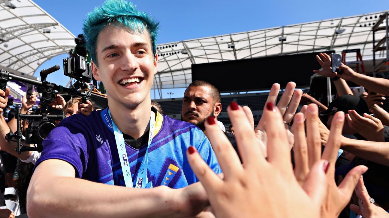 ninja talks fortnite chicago and being a role model for younger audiences at the red bull rise till dawn event - red bull fortnite tournament