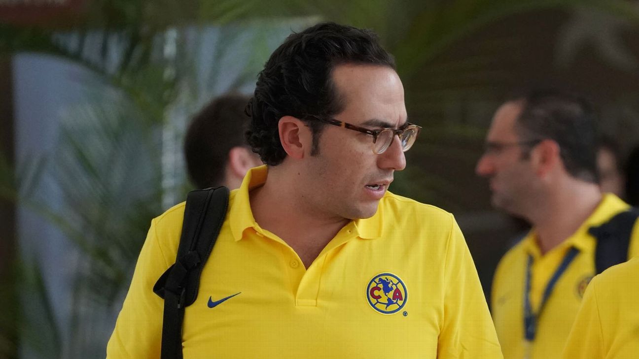 Mauricio Culebro no descarta a Roger Martínez para América