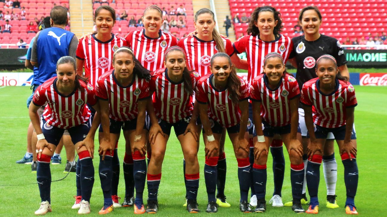 Chivas femenil estrenó uniforme