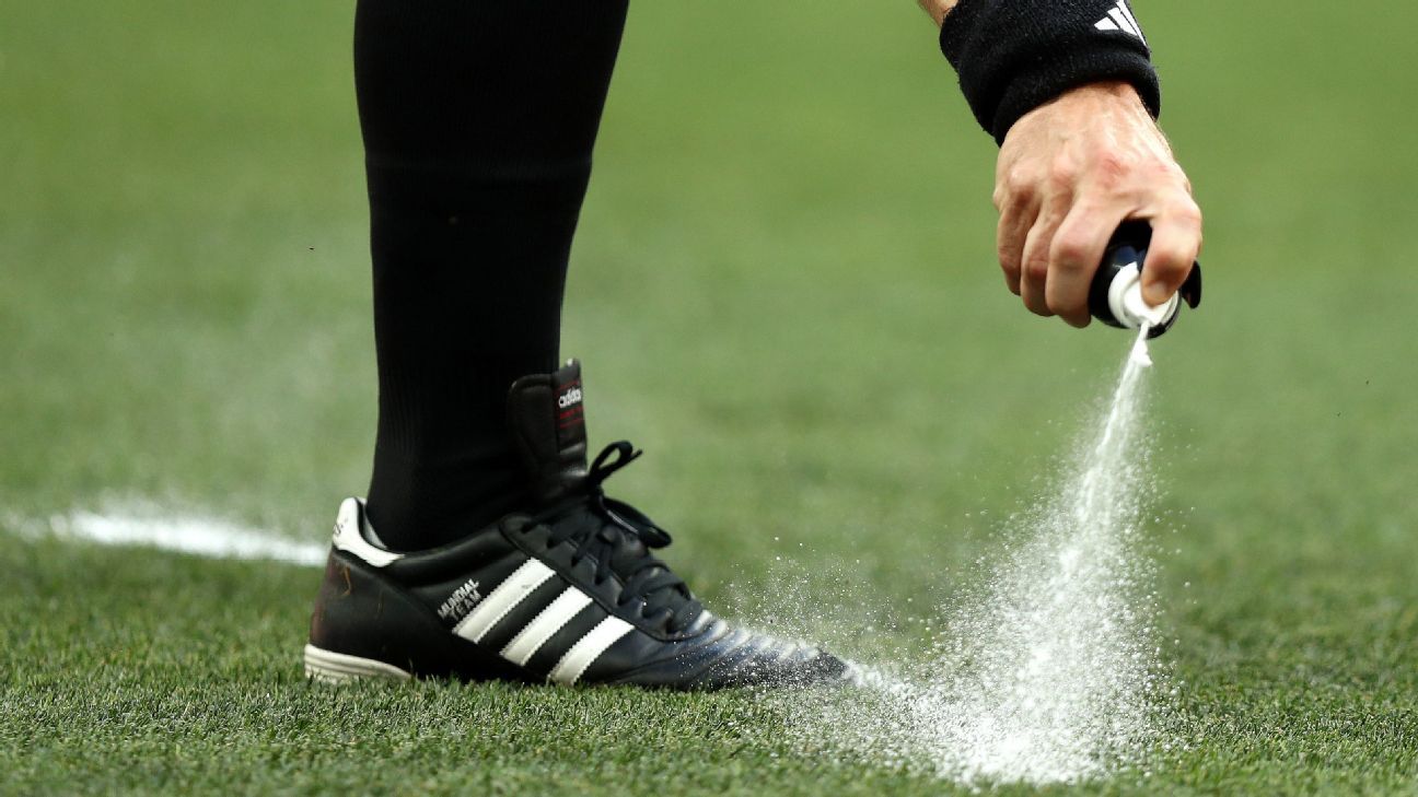 FIFA podría dejar de usar el spray si Jurado le da la razón al creador