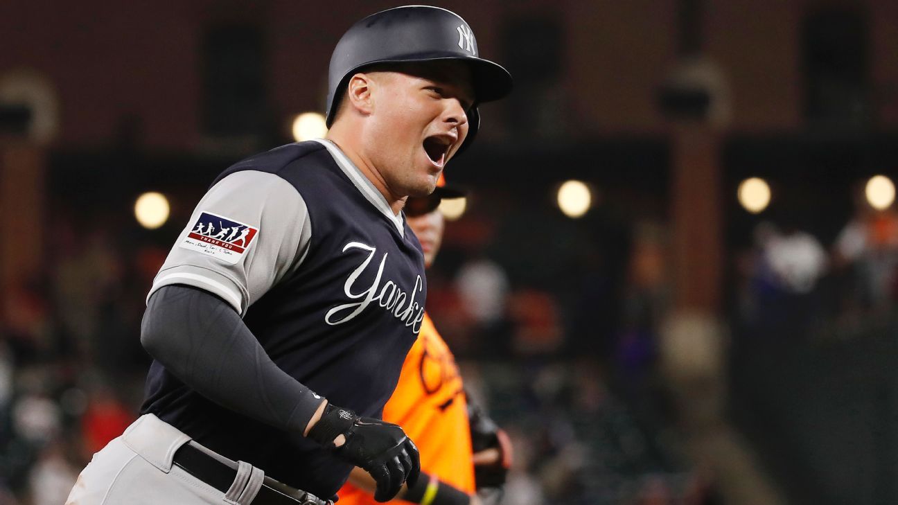 Yankees' Luke Voit homers in first at-bat in injury return