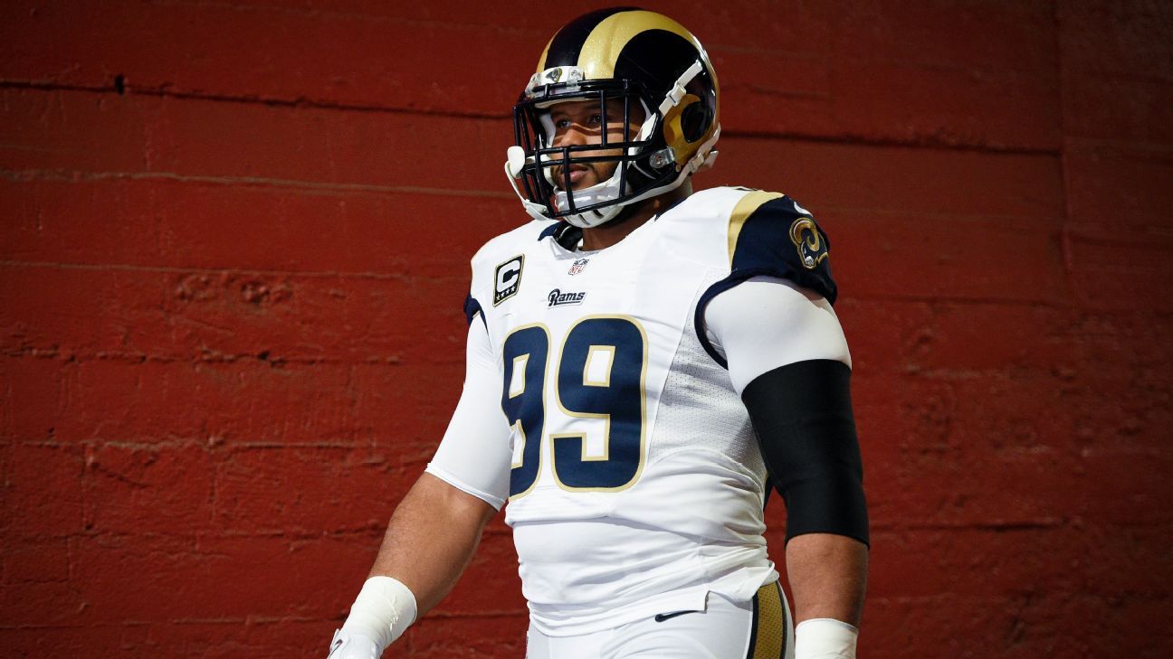 Rams' Aaron Donald signs $135M deal ahead of Raiders game