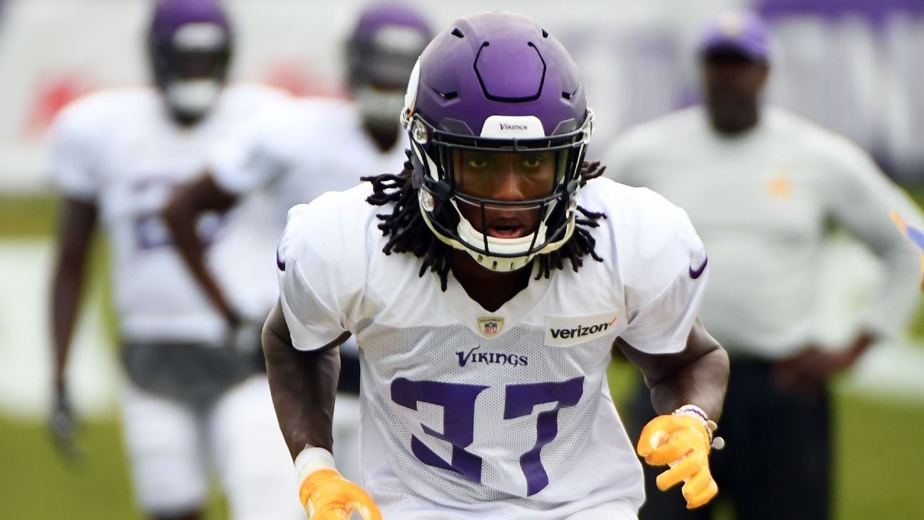 Vikings waive cornerback Holton Hill