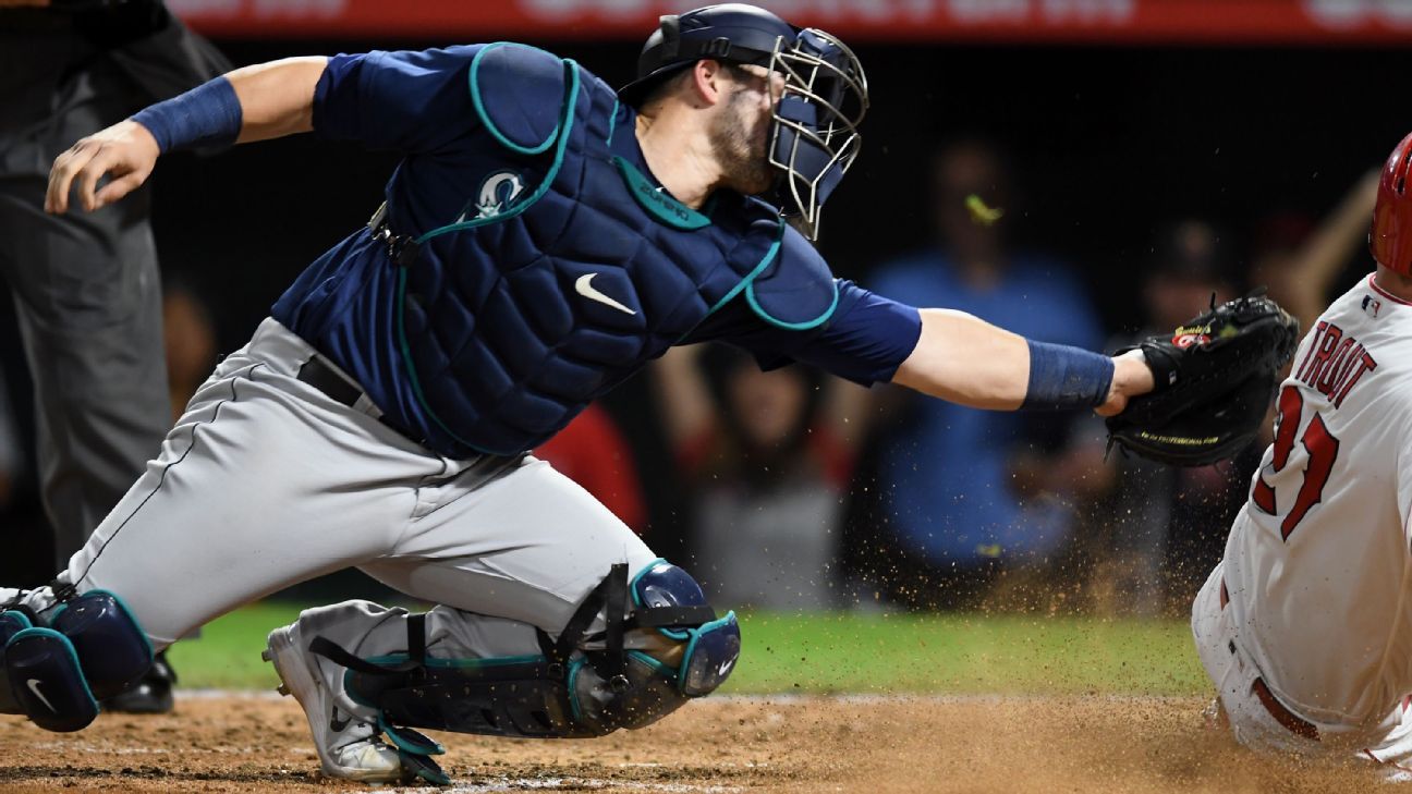 Rays re-commit to catcher Mike Zunino
