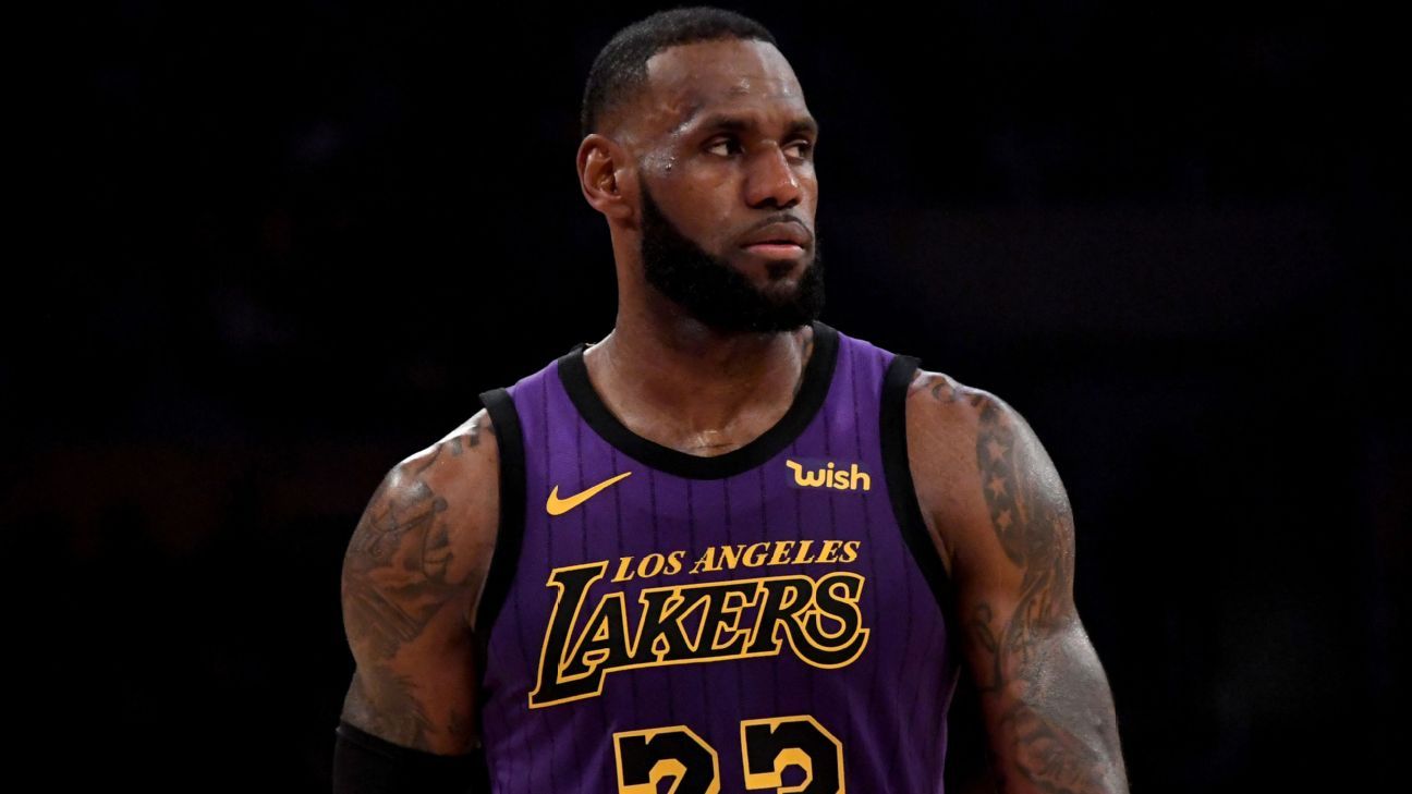 LeBron James passes Wilt Chamberlain for third all-time in field