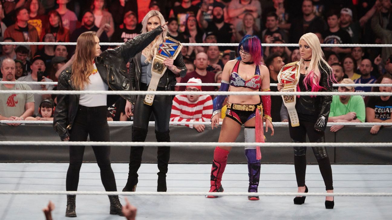 WRESTLING LEGEND ALEXA BLISS SIGNED 8X10 WWE WOMEN'S TRIPLE CROWN CHAMPION  HOT!