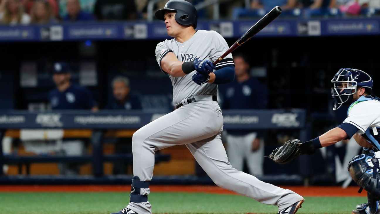 Yankees' infielder Gio Urshela exits game with injury amidst hot