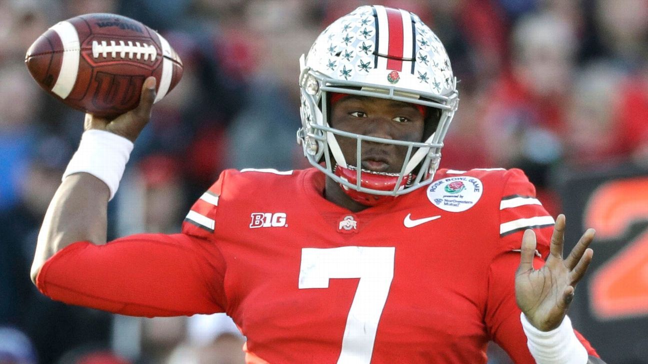 Ohio State Bucks homenageando o legado do falecido quarterback Dwayne Haskins no jogo da primavera