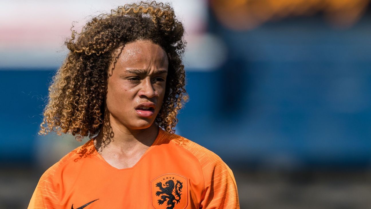 Barca lose Dutch youngster Xavi Simons to PSG