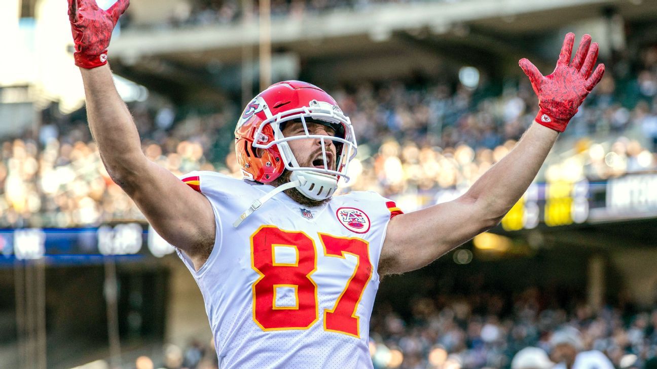 Fantasy football 10team nonPPR mock draft Travis Kelce goes in