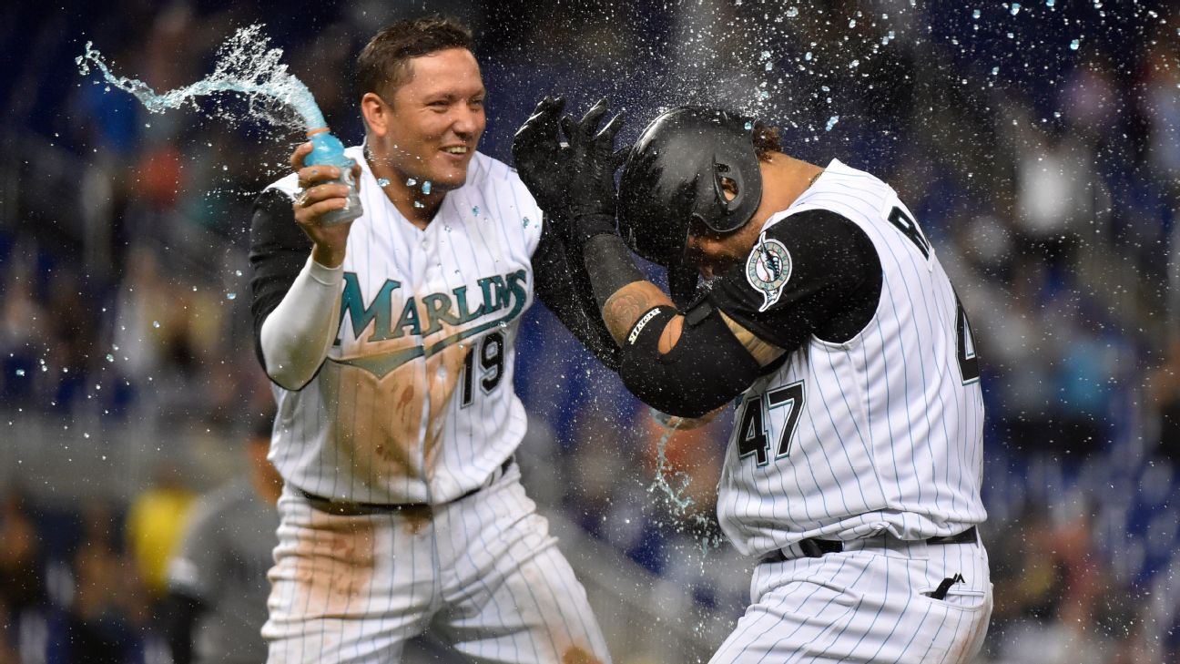 Marlins festejarán su 30mo aniversario con uniformes retro